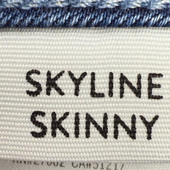 EUC Women's PAIGE "SKYLINE SKINNY" Mid-Rise Stretch Jeans In "CORINNA" | Size 30 - Picture 9 of 12